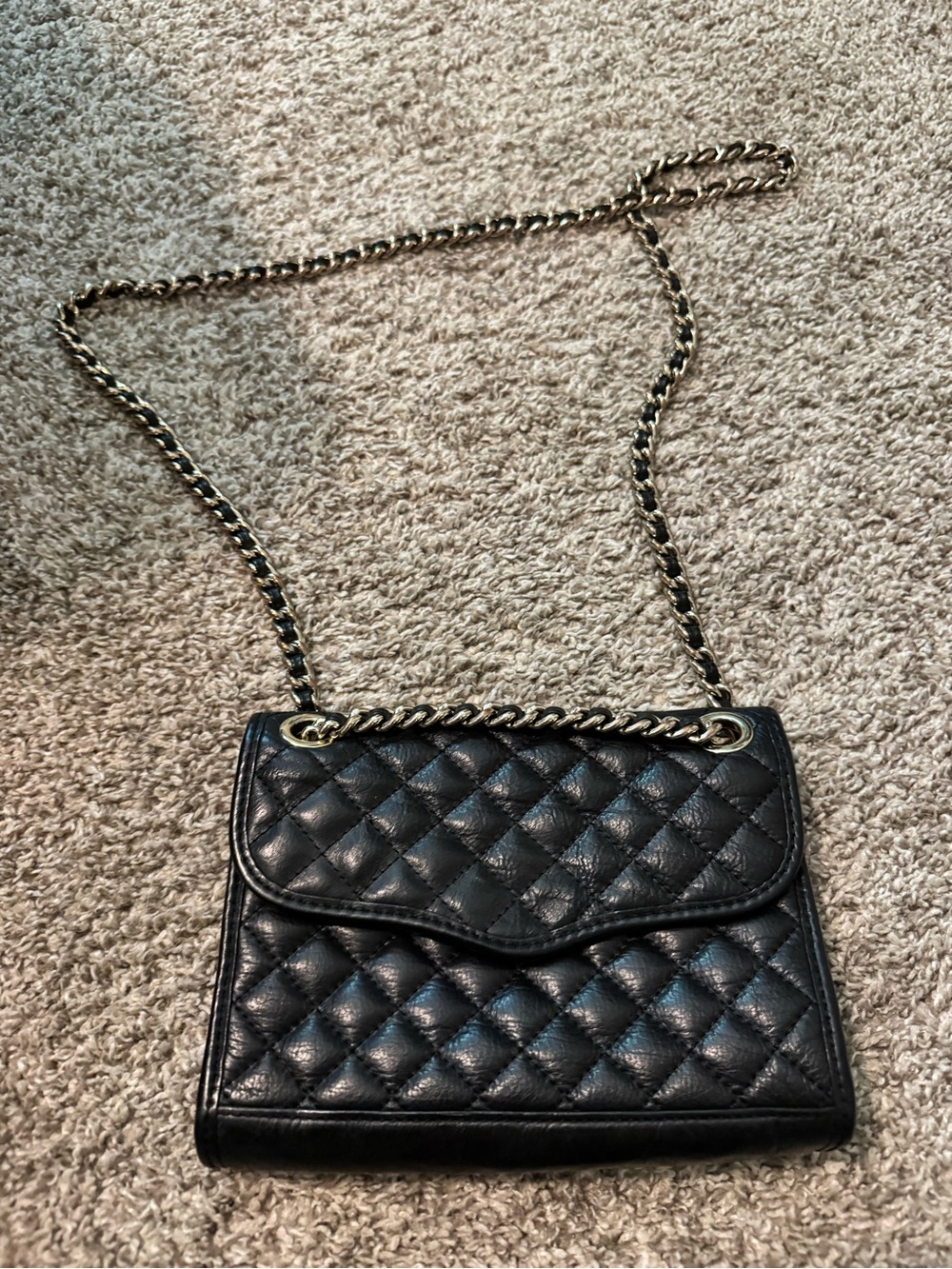 Black Quilted Chain Shoulder Bag - Luxury Style